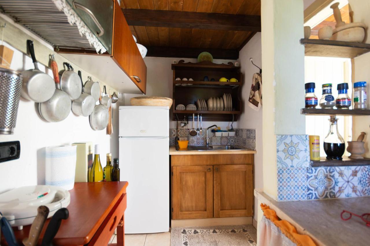 Villa Ferulas Oliena Ngoại thất bức ảnh
