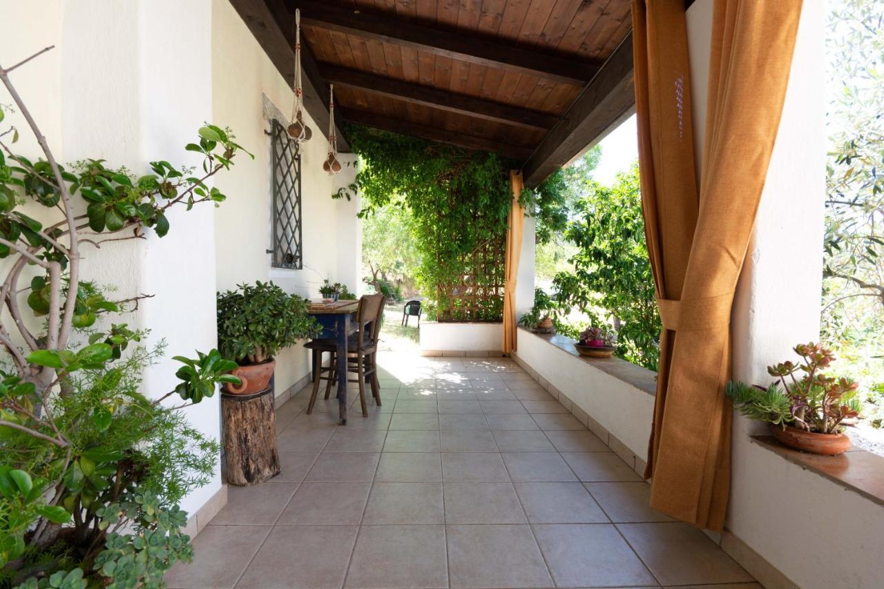 Villa Ferulas Oliena Ngoại thất bức ảnh