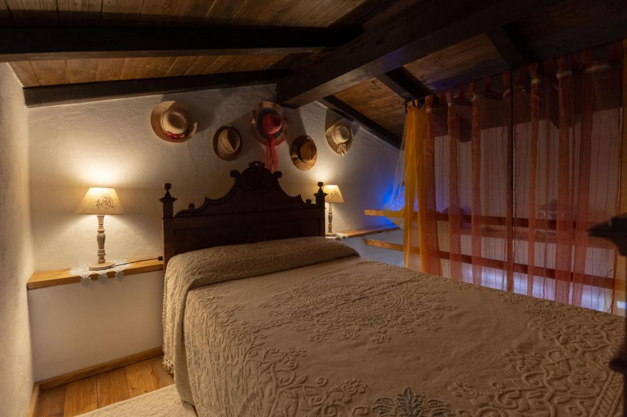 Villa Ferulas Oliena Ngoại thất bức ảnh